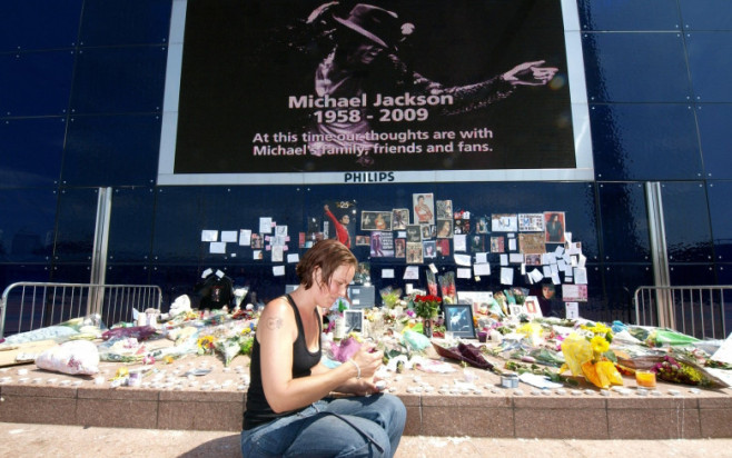 fani Michael Jackson, dupa moartea lui (2)