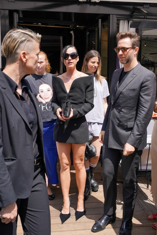 Katy Perry grabs lunch in Paris ahead of another Fashion Week event