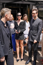 Katy Perry grabs lunch in Paris ahead of another Fashion Week event