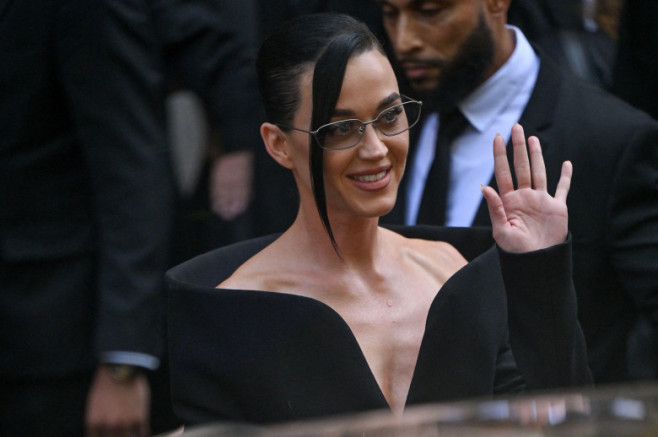 Katy Perry arriving at the Balenciaga show as part of Haute Couture Fashion Week in Paris, France on July, 9, 2025. Photo by Julien Reynaud/APS-Medias/ABACAPRESS.COM