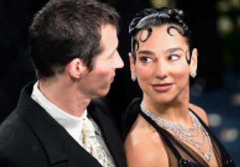 Callum Turner, sincer despre relația cu Dua Lipa: „Vreau să fim împreună pentru totdeauna”. Ce spune despre căsătorie