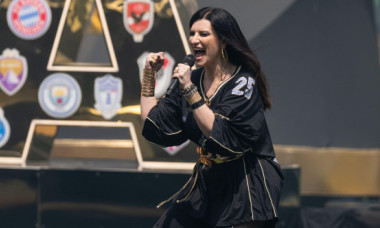 Un munte de energie. Laura Pausini, impresionantă pe MetLife Stadium din NY. Robbie Williams: Incredibilă, cu o voce perfectă