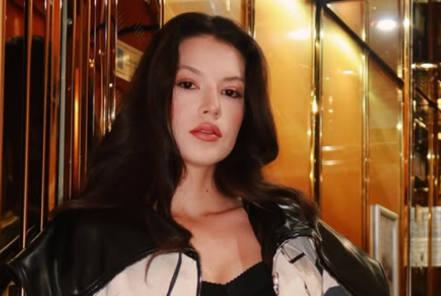 cleopatra stratan