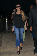 Mariah Carey steps out after enjoying a family dinner at Nobu!