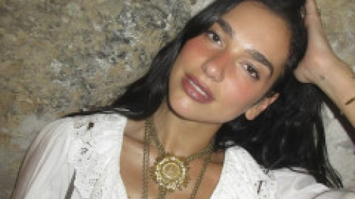 „Amore”. Dua Lipa, îndrăgostită pe străzile din Palermo, în imaginile de peste 2 milioane de like-uri