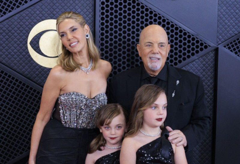 Grammy Awards 2024: RED CARPET