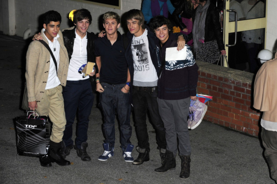 1 Direction leaving London's Fountain Studios following the latest live "The X Factor" show