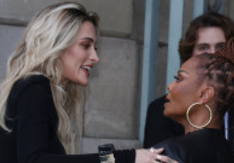 Ce relație are fiica lui Michael Jackson cu mătușa ei. Paris și Janet Jackson s-au întâlnit la Săptămâna Modei de la Paris