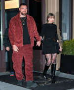 Taylor Swift and Travis Kelce Step Out for a Chic Date Night at Zero Bond in NYC!