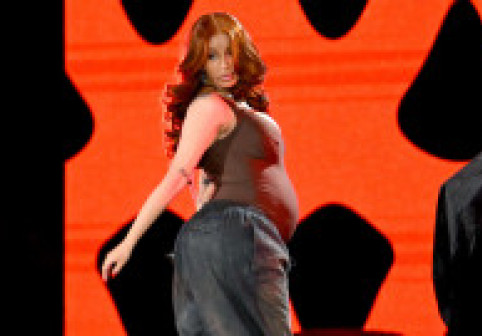 Cardi B a născut al patrulea copil, primul cu noul iubit: "Să o iei de la capăt nu e ușor, dar a meritat"