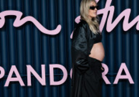 Ellie Goulding este însărcinată cu al doilea copil. Artista îl va face tată pentru prima dată pe iubitul ei, cu 10 ani mai tânăr