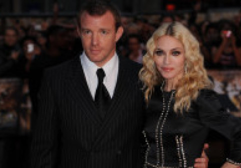 La aproape 20 de ani de la divorț, Madonna și Guy Ritchie au îngropat securea războiului. Cum au apărut cei doi împreună