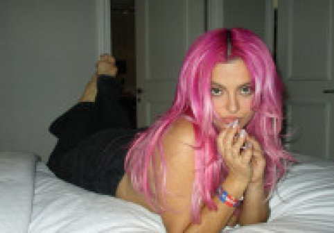 Bebe Rexha își caută iubit. Nu pune accent pe aspect, dar "trebuie să fie mai bogat sau la fel ca mine. Nu plătesc pentru bărbați"