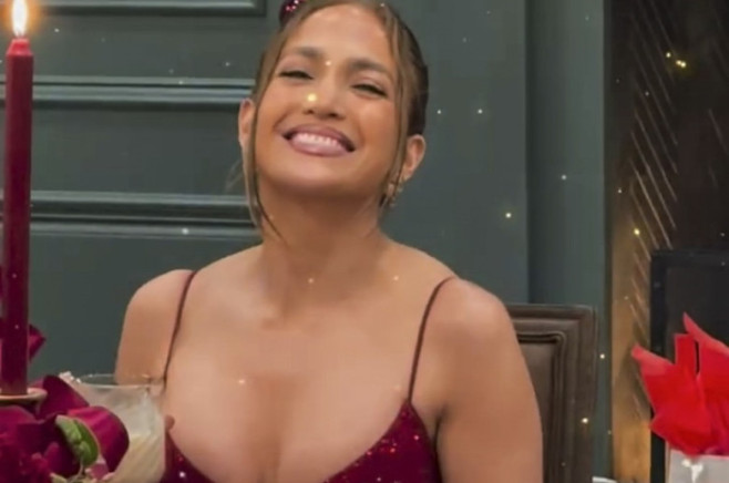 Jennifer Lopez on social media