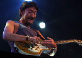 Chris Rea, cunoscut pentru piesa „Driving Home For Christmas”, a încetat din viaţă. Ce scria pe Facebook cu câteva ore înainte de deces