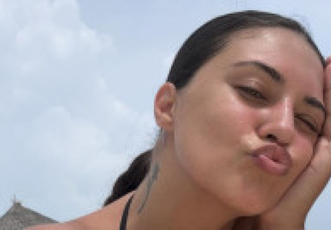 "A picat internetul". Antonia, în costum de baie în Maldive, după operațiile complicate prin care a trecut recent