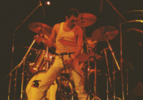 Fiica secretă a lui Freddie Mercury a murit din cauza unui cancer rar: "E cu tatăl ei iubit". Abia anul trecut s-a aflat de Bibi