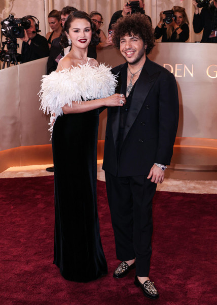 Benny Blanco și Selena Gomez la Globurile de Aur 2026/ Profimedia