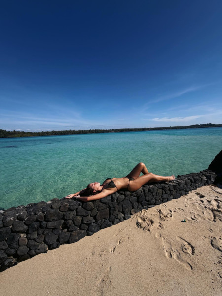 jo in costum de baie in thailanda, ianuarie 2026 (7)