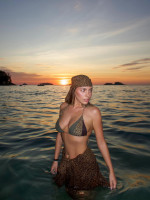 jo in costum de baie in thailanda, ianuarie 2026 (4)