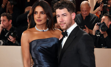 Nick Jonas rupe tăcerea după videoclipul viral de la Globurile de Aur: „M-a lovit ca un pumn în stomac”