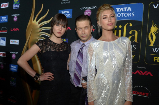 Alaia Baldwin, Stephen Baldwin și Hailey Rhode Baldwin/ Getty Images