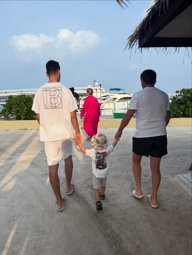 theo rose si anghel damian vacanta in maldive (4)