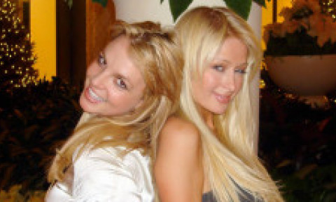 Paris Hilton rupe tăcerea despre prietenia cu Britney Spears: „Ne-au distrus, dar ne-au făcut puternice”