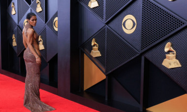 Teyana Taylor are un corp ca sculptat și ținute pe măsură. Decupaje pe toate părțile, abdomen 