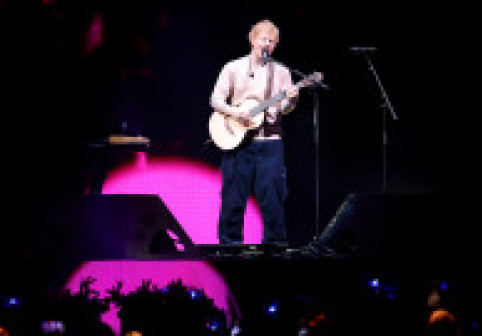 Ed Sheeran împlineşte 35 de ani. La vârsta de patru ani s-a alăturat corului bisericii. Cum a început drumul lui spre succes