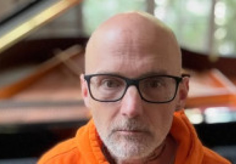 Moby spune că încă îi este greu să înțeleagă reacția lui Natalie Portman privind relația lor. Actrița a negat orice legătură romantică