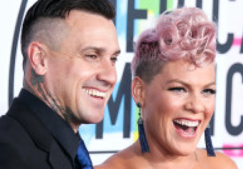 Pink, reacție după presa americană i-a pus divorțul pe prima pagină: „Le spuneți voi și copiilor noștri?”
