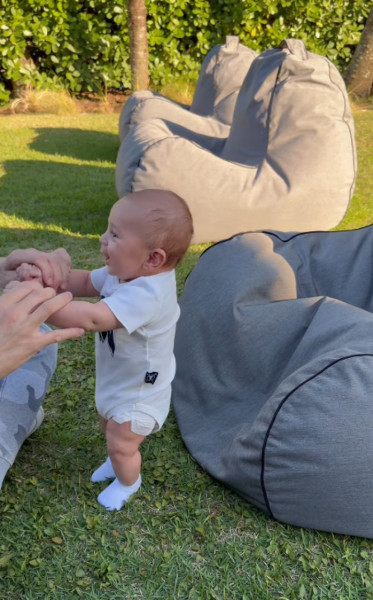 romeo, fiul cel mic al lui enrique iglesias (1)