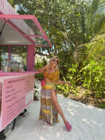 Loredana Groza în Maldive (3)