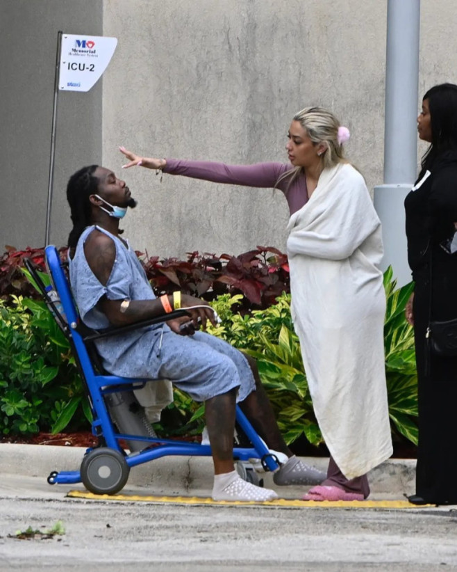 Primele imagini cu Offset după ce a fost împușcat/ Foto. Facebook Page Six