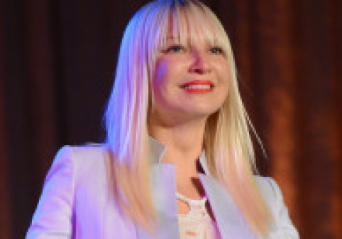 Sia, atac dur la fostul soț, după ce s-a aflat cât va trebui să-i plătească pensie alimentară: „Tații buni își găsesc locuri de muncă”