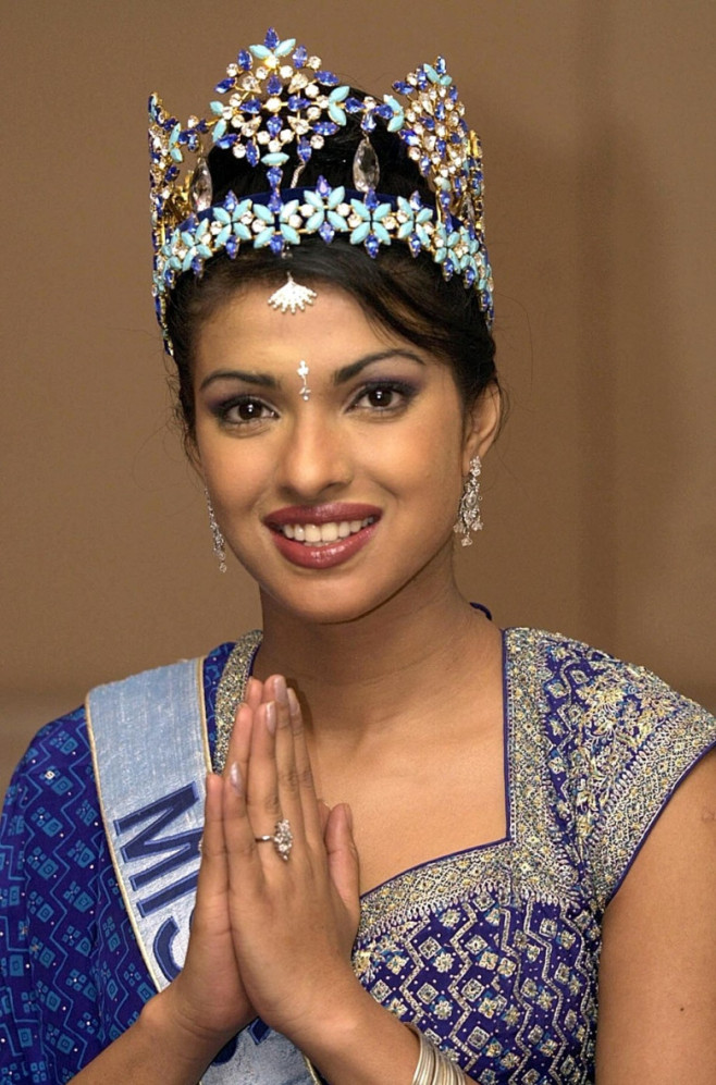 Priyanka Chopra, miss world 2000 (1)