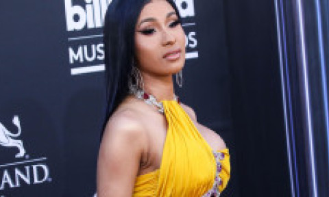Cardi B, reacție furibundă pe Instagram după ce a rămas fără mii de dolari: „O să ajungeți la pușcărie. Nu mă joc când e vorba de bani”