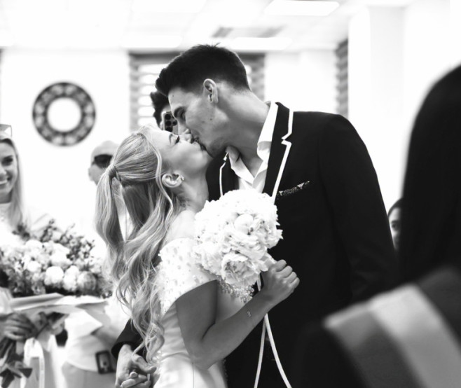 Andreea Bălan și Victor Cornea s-au căsătorit civil/ Foto: Instagram