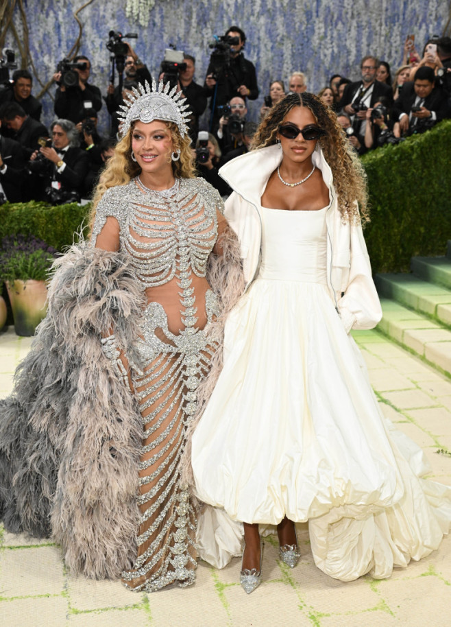 Blue Ivy și Beyonce la Met Gala/ Profimedia