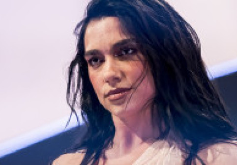 „Mereu impecabilă”. Dua Lipa, siluetă admirată în ținută sport. Peste 1,5 milioane de like-uri pentru imaginile din vacanța italiană