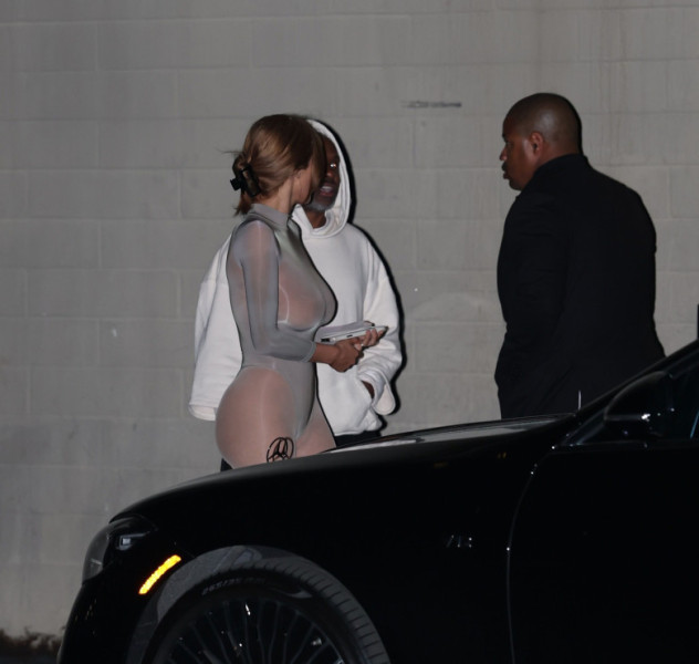 PREMIUM EXCLUSIVE Kanye West and Bianca out for movie night