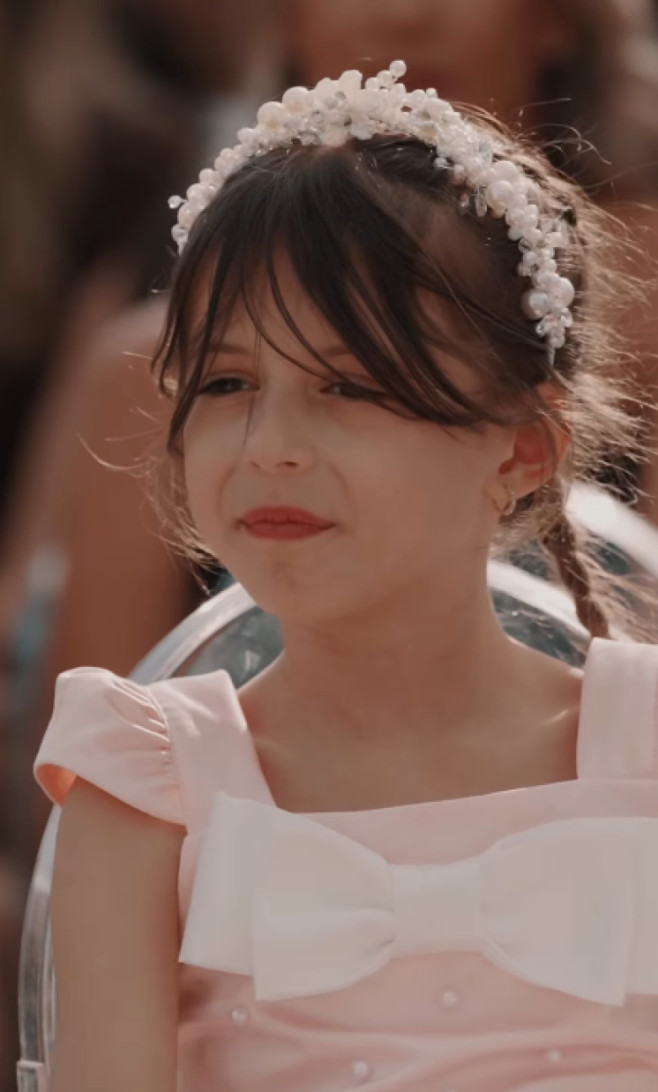 fiice andreea balan la nunta artistei (3)
