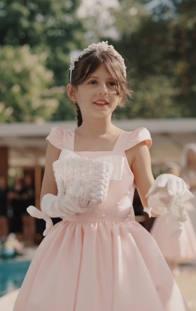 clara, fiica andreei balan