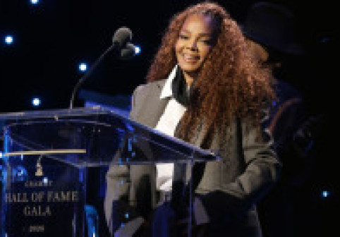 Janet Jackson, prezență rară pe covorul roșu cu doar câteva zile înainte de a împlini 60 de ani. „Arată jumătate din vârsta ei”