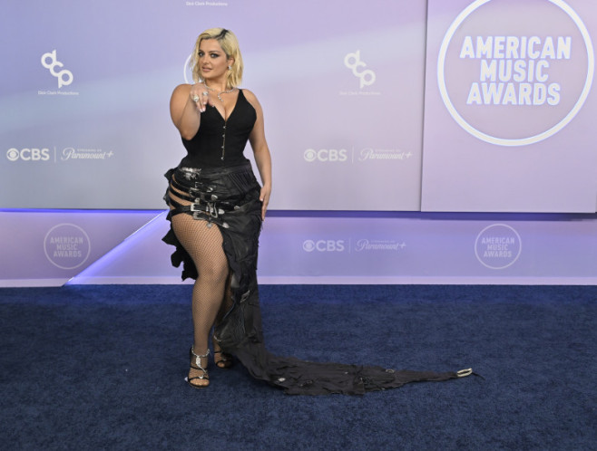 52nd American Music Awards - Arrivals