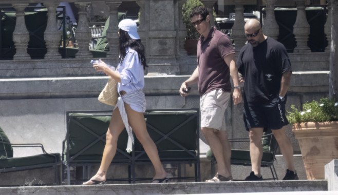 Dua Lipa și Callum Turner