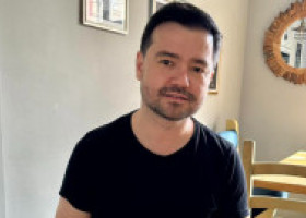 Laurențiu Duță are o familie de revistă. Cum arată soția lui, pe care a cunoscut-o în copilărie, și fiica lor de 19 ani