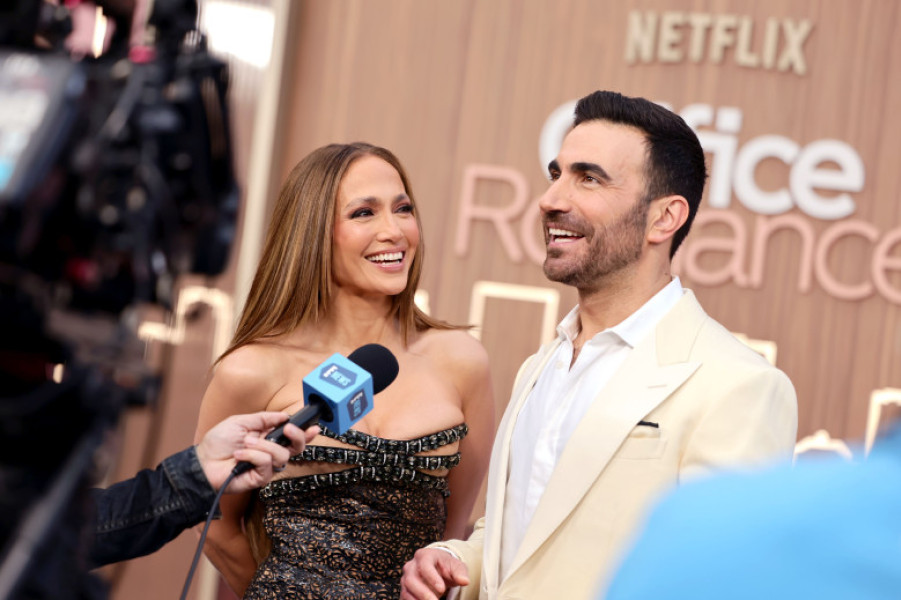 Netflix's "Office Romance" World Premiere