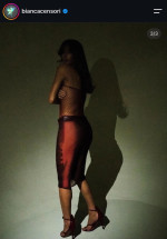 Bianca Censori (2)